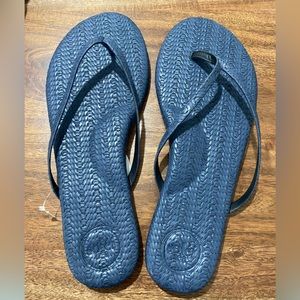 Soléi Sea Navy Woven Sandals